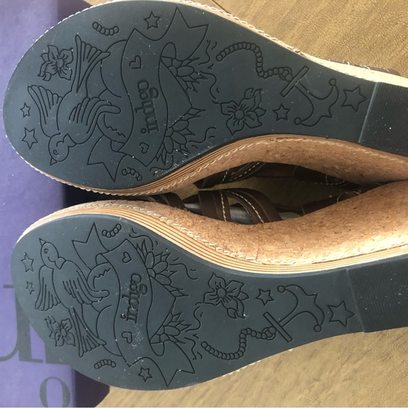 Indigo by Clarks Bronze Gull Pond Wedge in size 7 1/2 - Picture 3 of 3